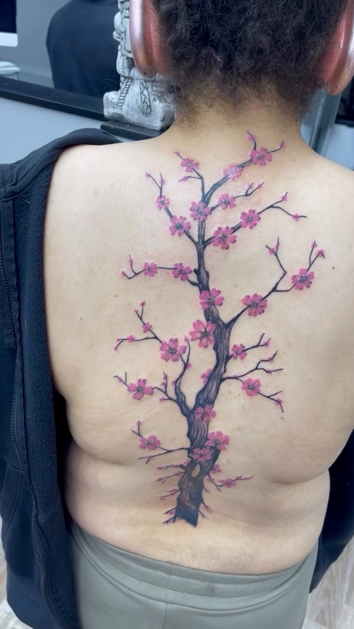 Tattoo by @thecatrinaink — fine_line, black_and_grey