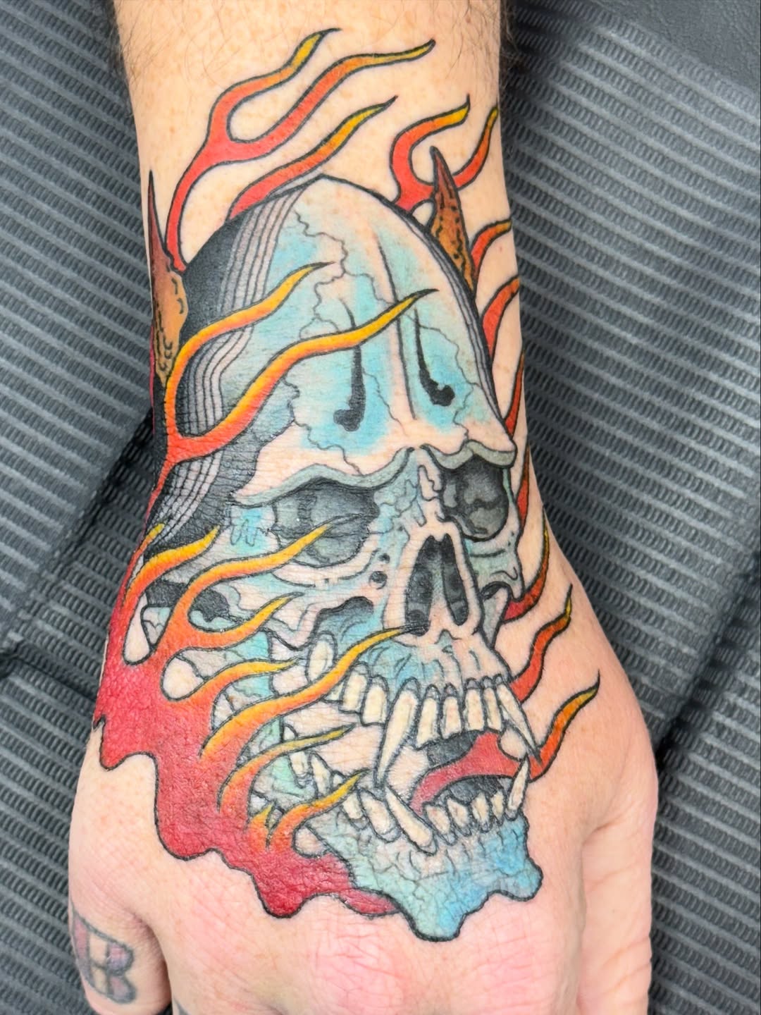 Tattoo by @birdshizzel — american_traditional, new_school