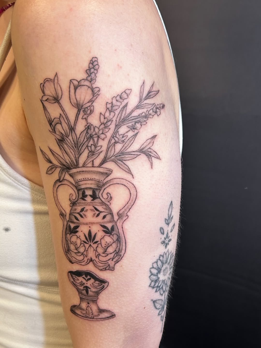 Tattoo by @nomadic.designs β fine_line, black_and_grey