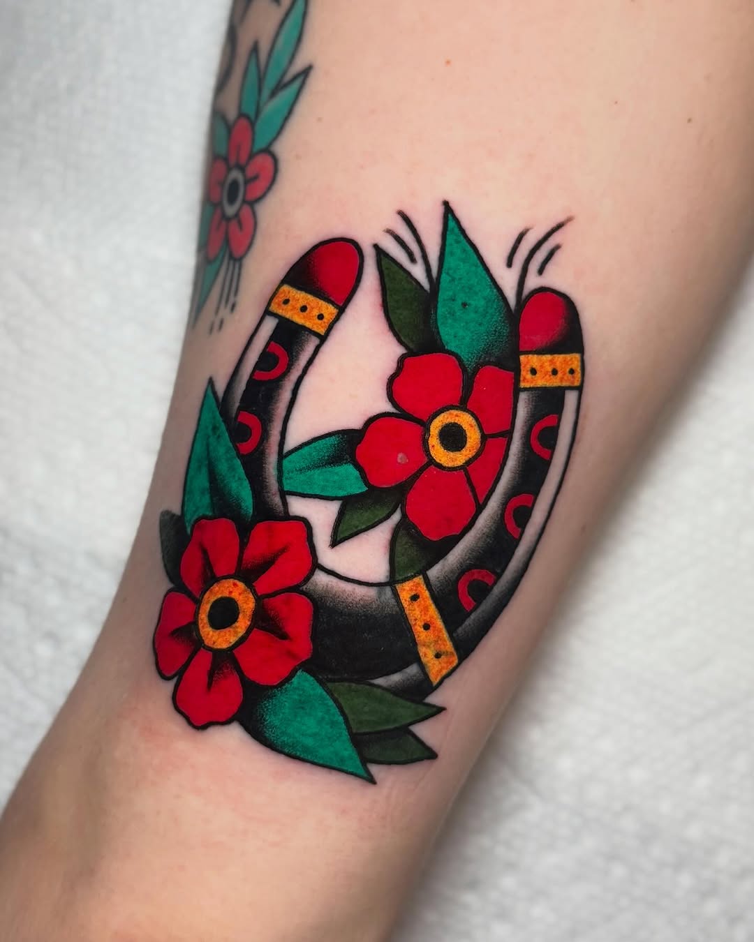 Tattoo by @sinistersparkleink โ american_traditional