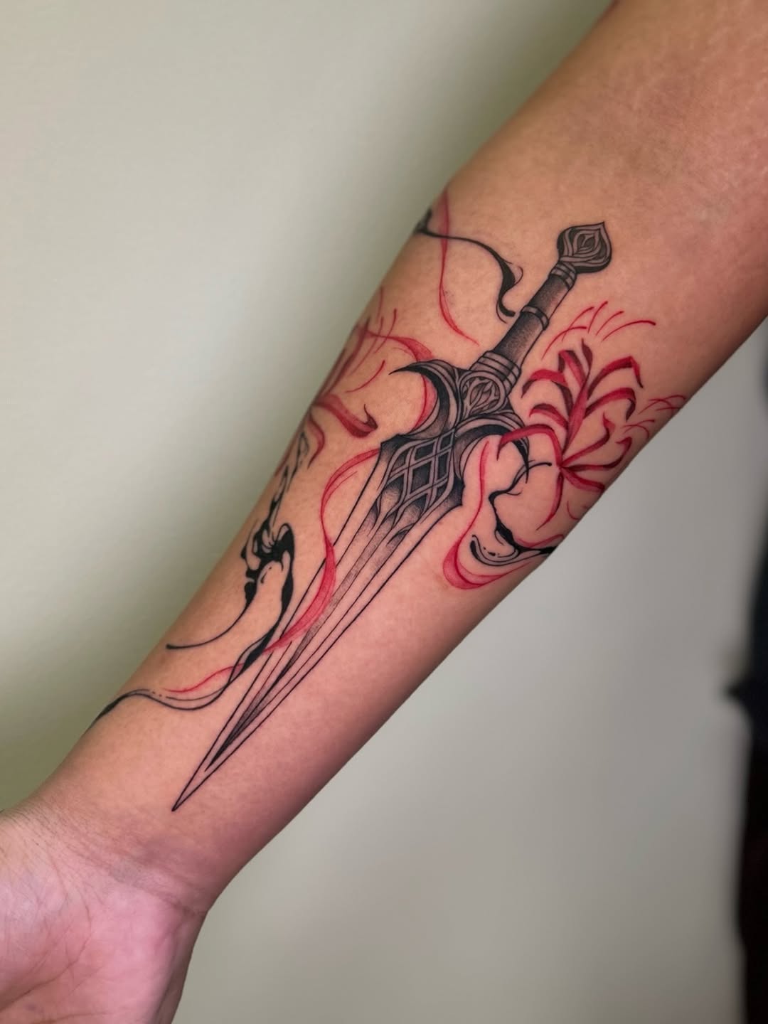 Tattoo by @bycristaliana — black_and_grey, illustrative