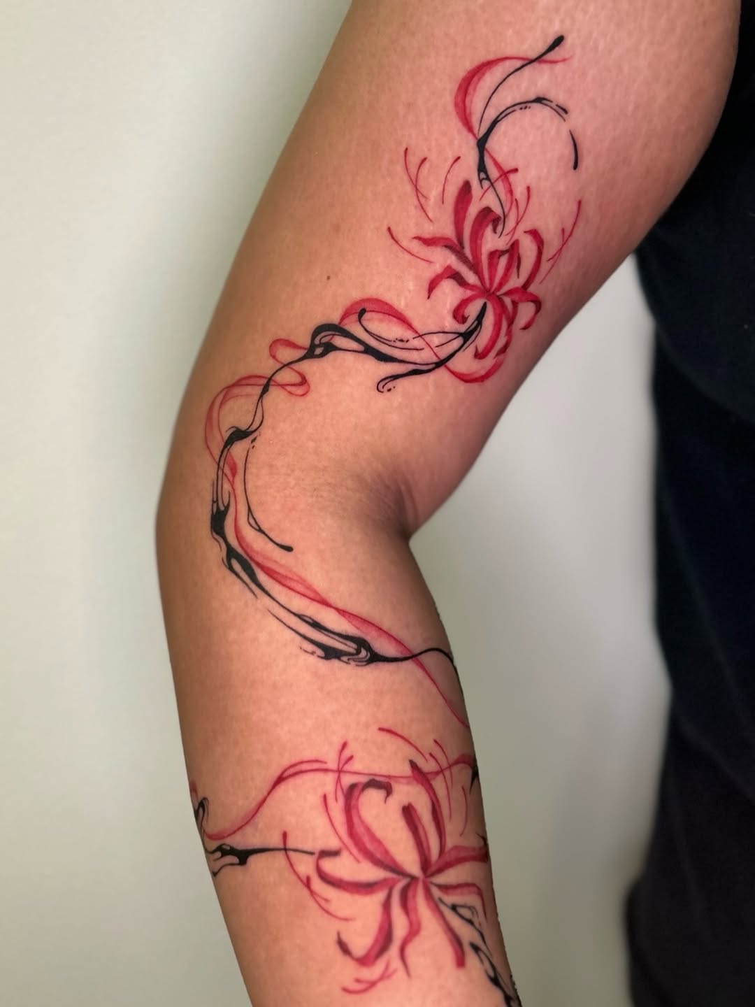 Tattoo by @bycristaliana — fine_line, watercolor