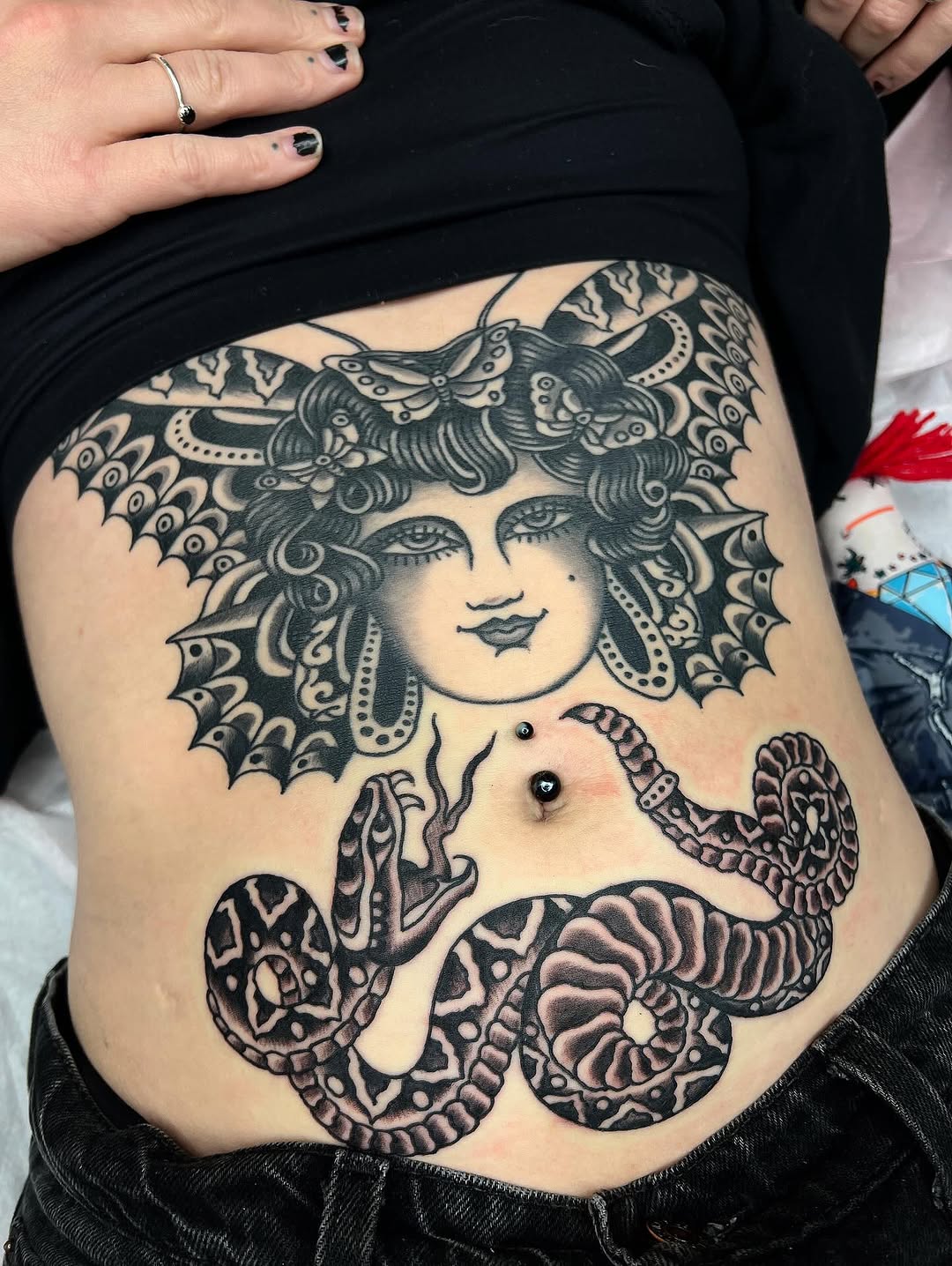 Tattoo by @leonetats โ american_traditional, illustrative