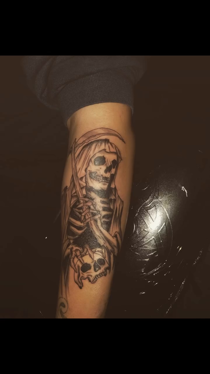 Tattoo by @the_tatuador265 — black_and_grey, realism