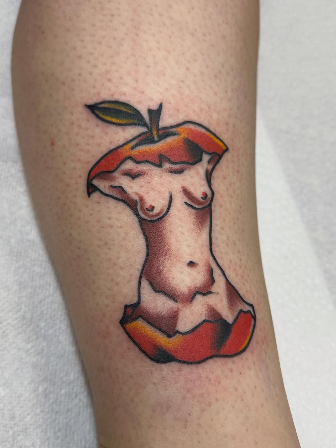 Tattoo by @hannaheddytattoo โ neo_traditional, trash_polka