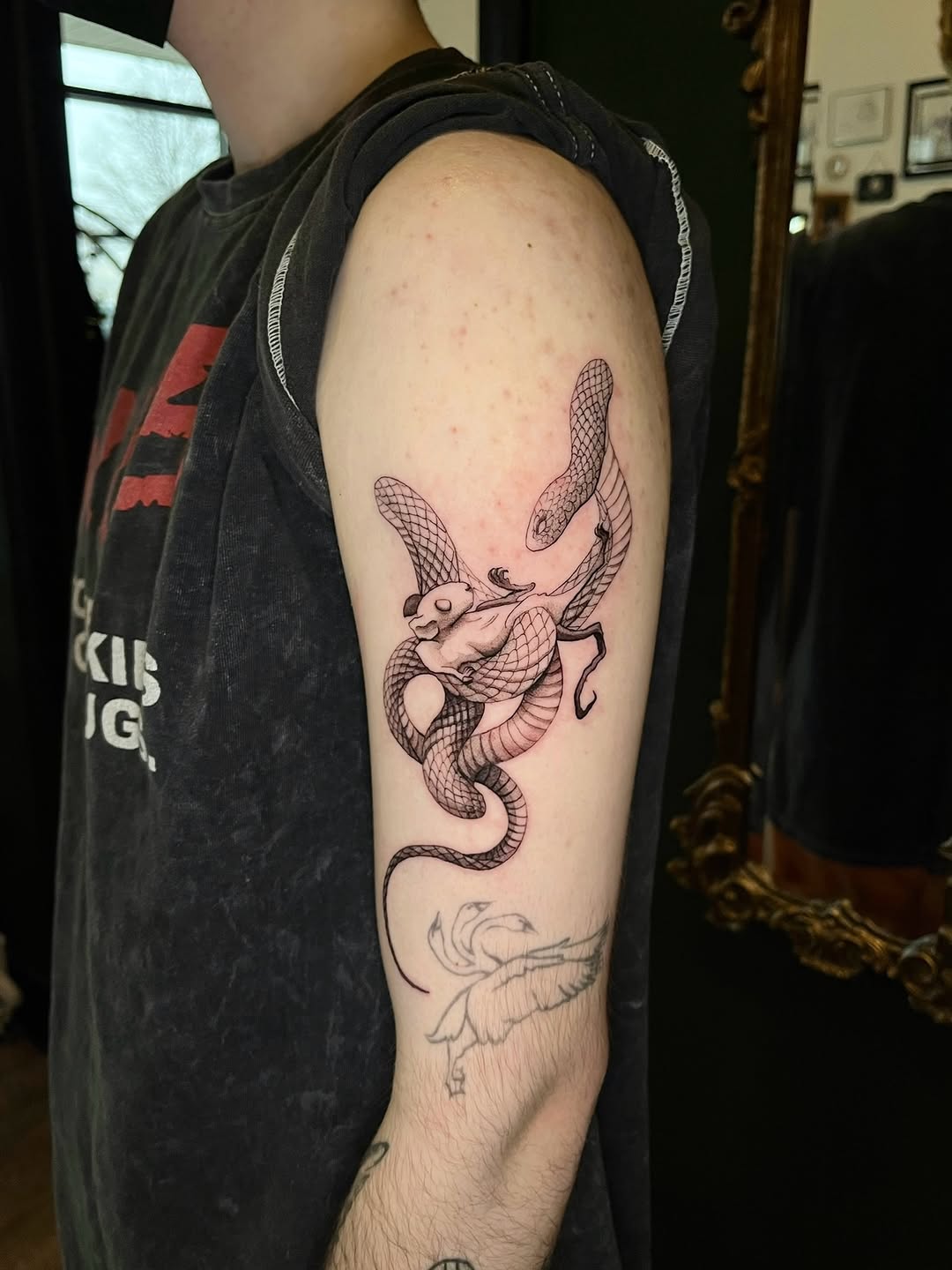 Tattoo by @smq_tattoo — black_and_grey, illustrative