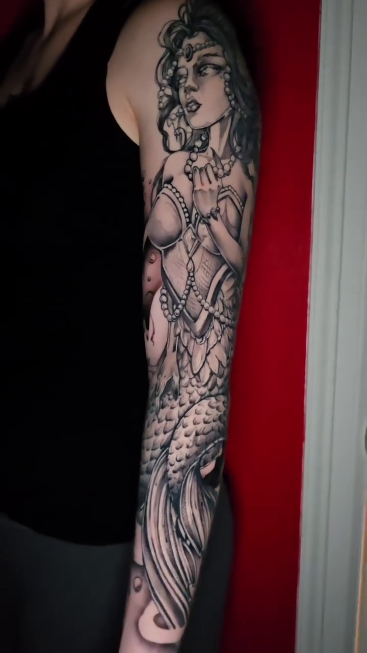 Tattoo by @samlg.tattoo — japanese_irezumi, black_and_grey