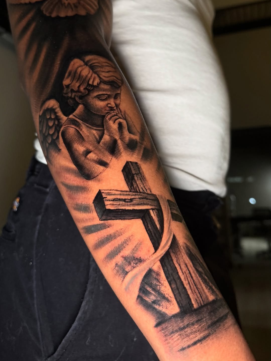 Tattoo by @tattedbyhenryfuentes — realism, black_and_grey