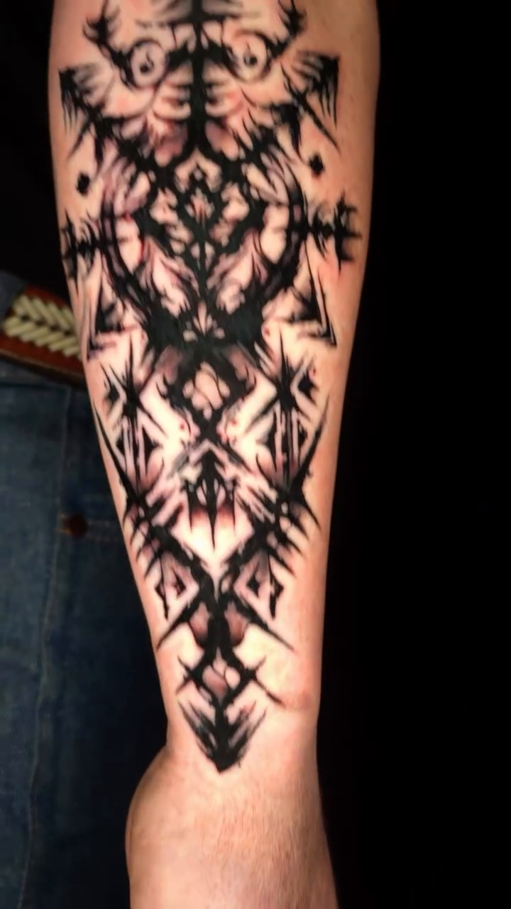 Tattoo by @bigscriptenergy — blackwork, geometric