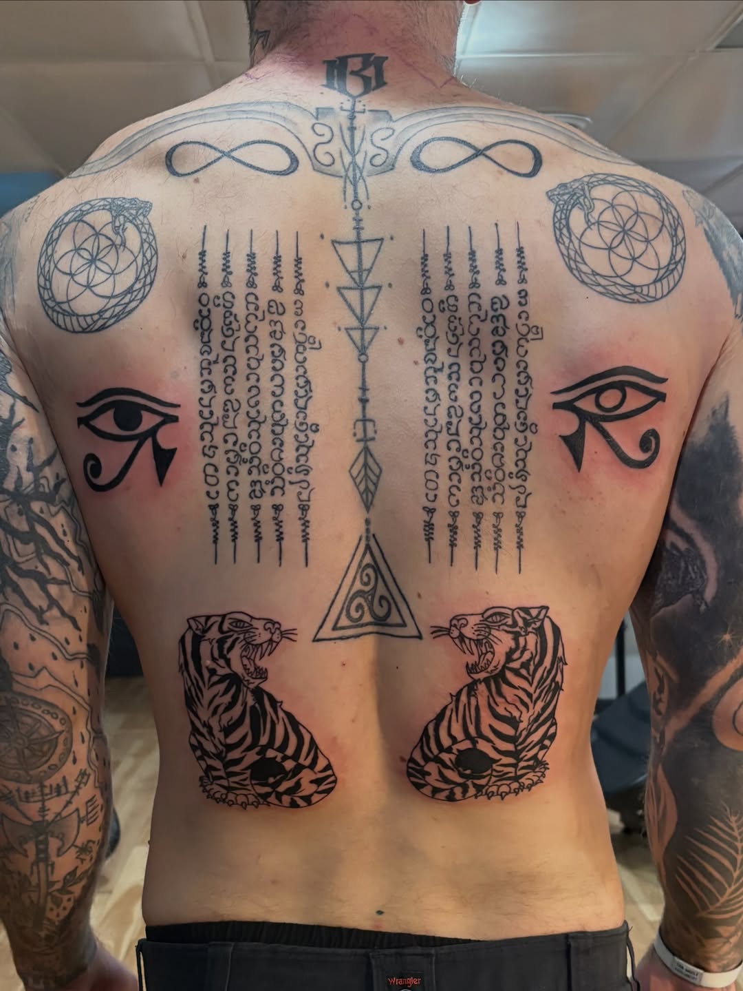 Tattoo by @tacat217 — blackwork
