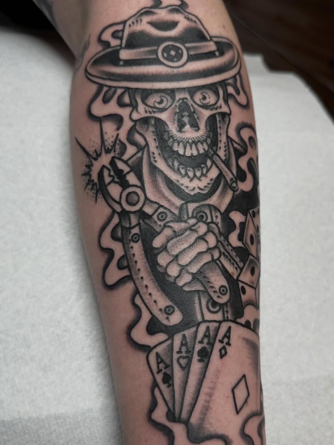 Tattoo by @lijxmachina — chicano, black_and_grey