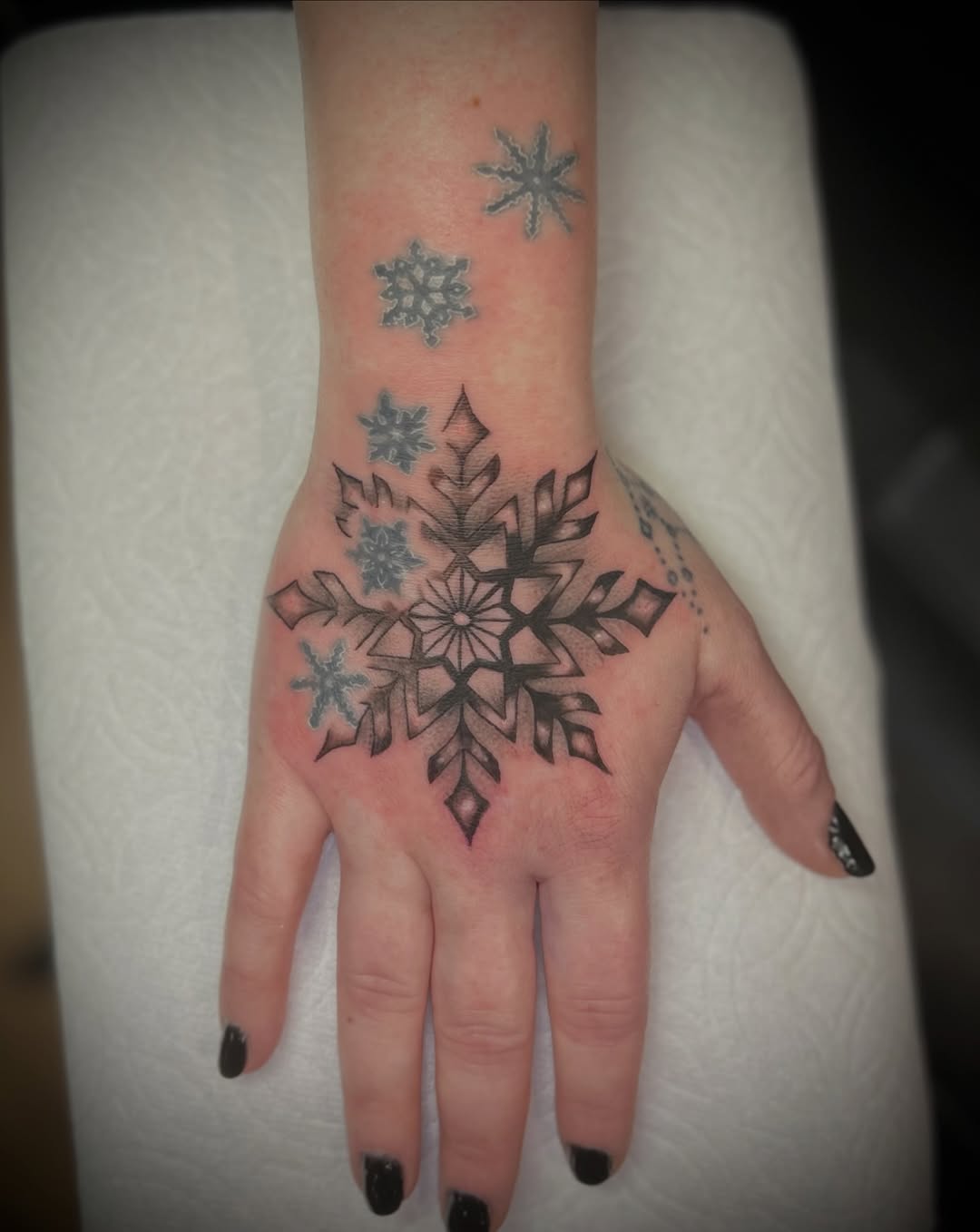 Tattoo by @elyse.ink — geometric, black_and_grey