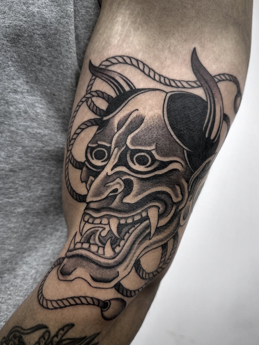 Tattoo by @jaybreentattooer — japanese_irezumi, black_and_grey