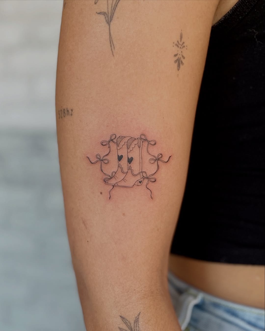 Tattoo by @rubyruby_tattoo — fine_line, minimalist
