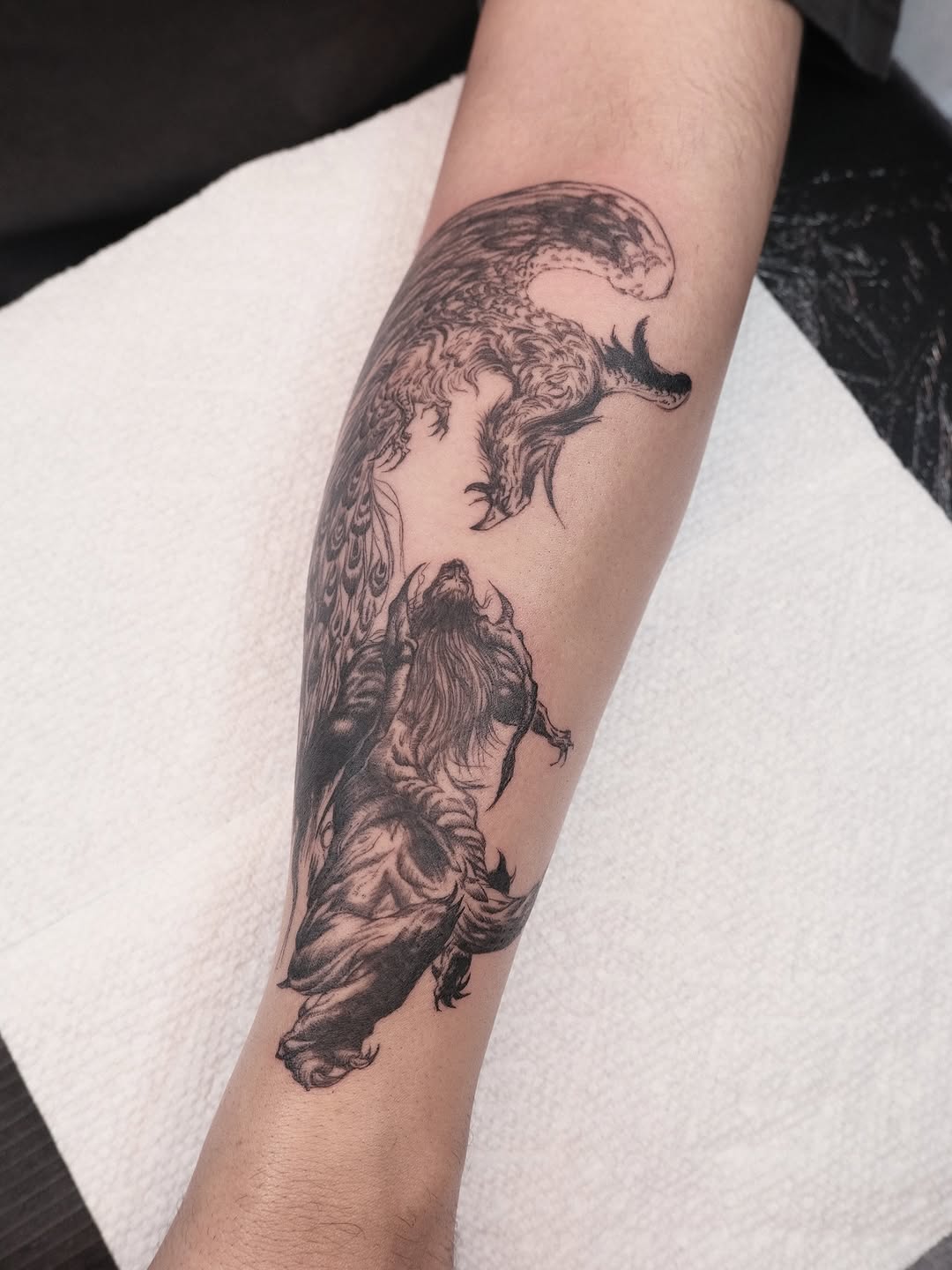 Tattoo by @hanakaki_tattoos โ black_and_grey