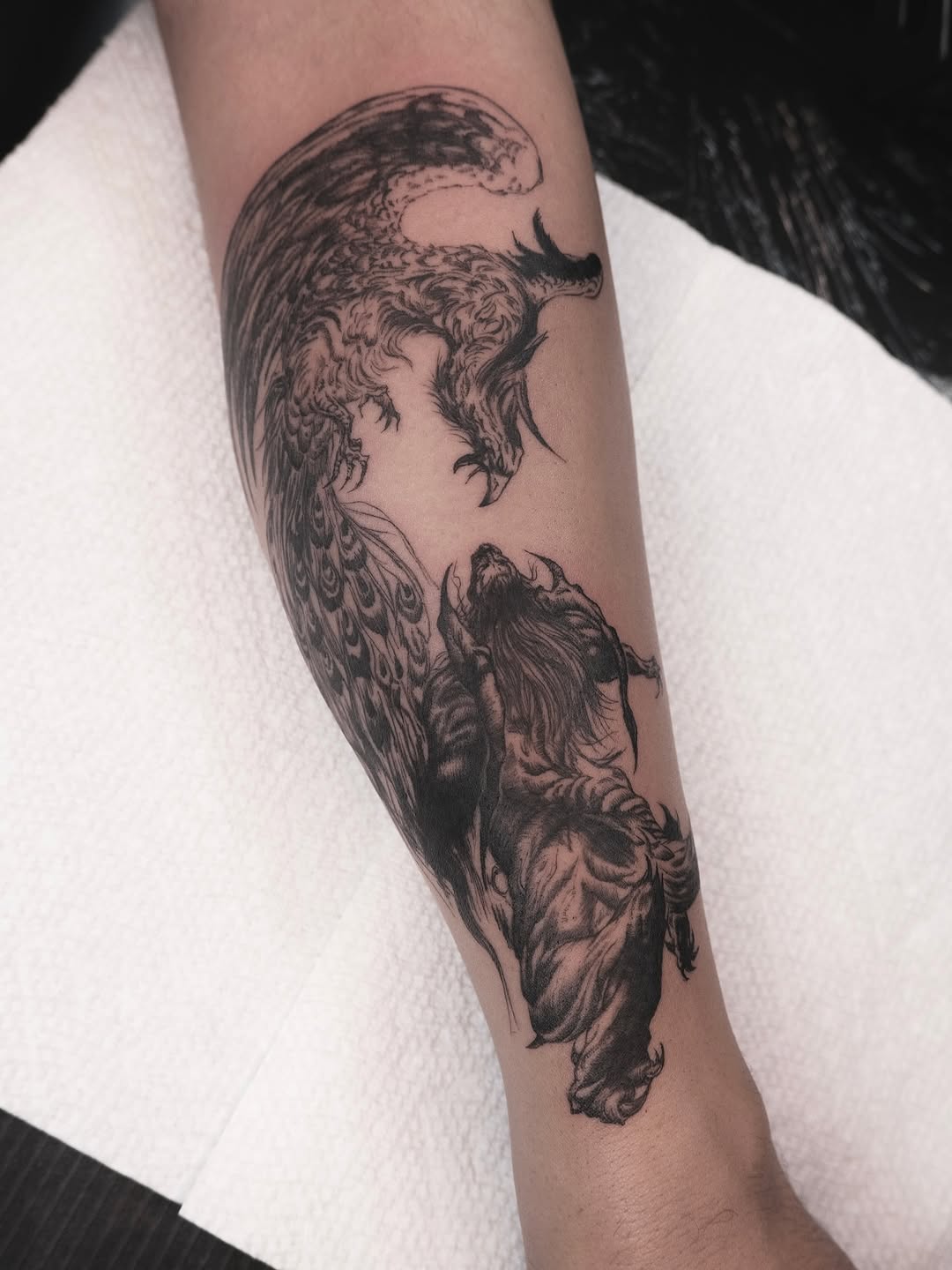 Tattoo by @hanakaki_tattoos โ black_and_grey