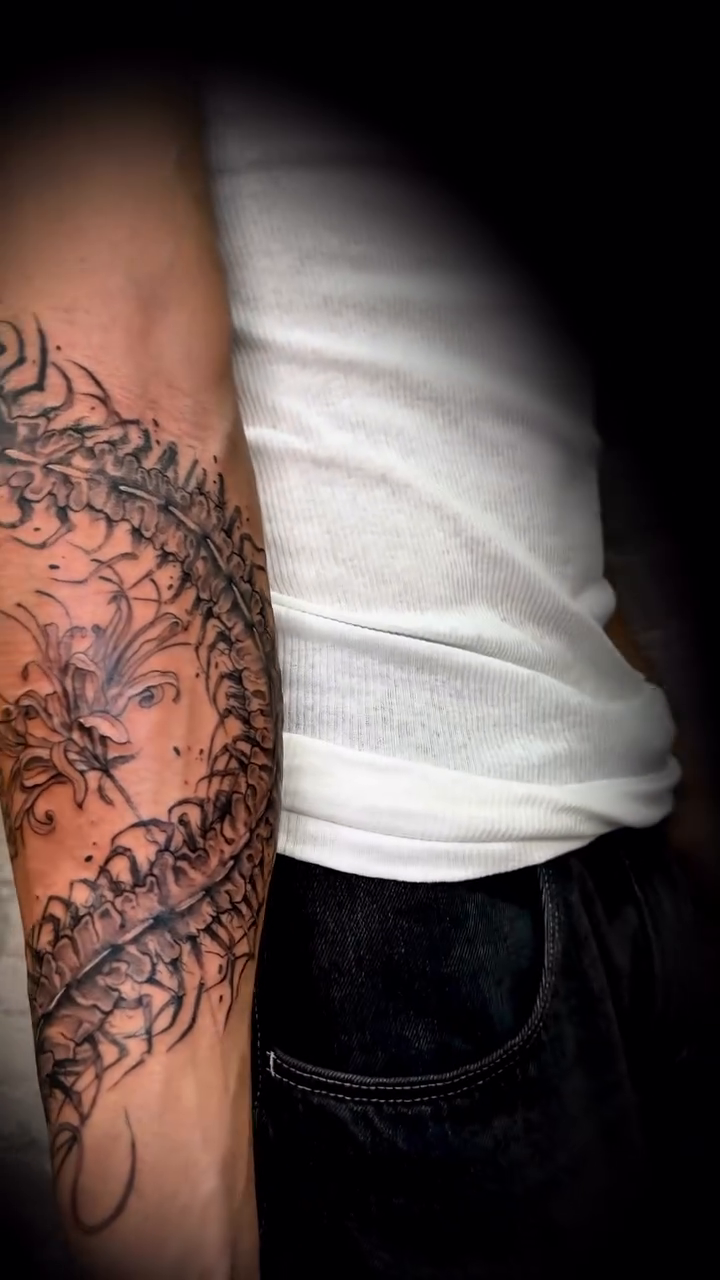 Tattoo by @yuliiitattoo — black_and_grey, illustrative