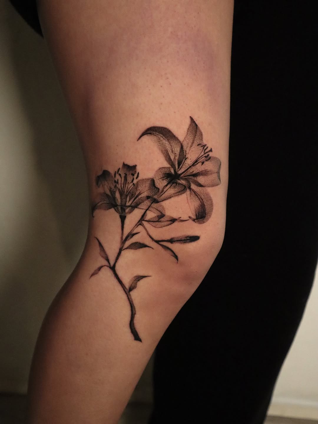 Tattoo by @_connormoon_ โ black_and_grey, illustrative