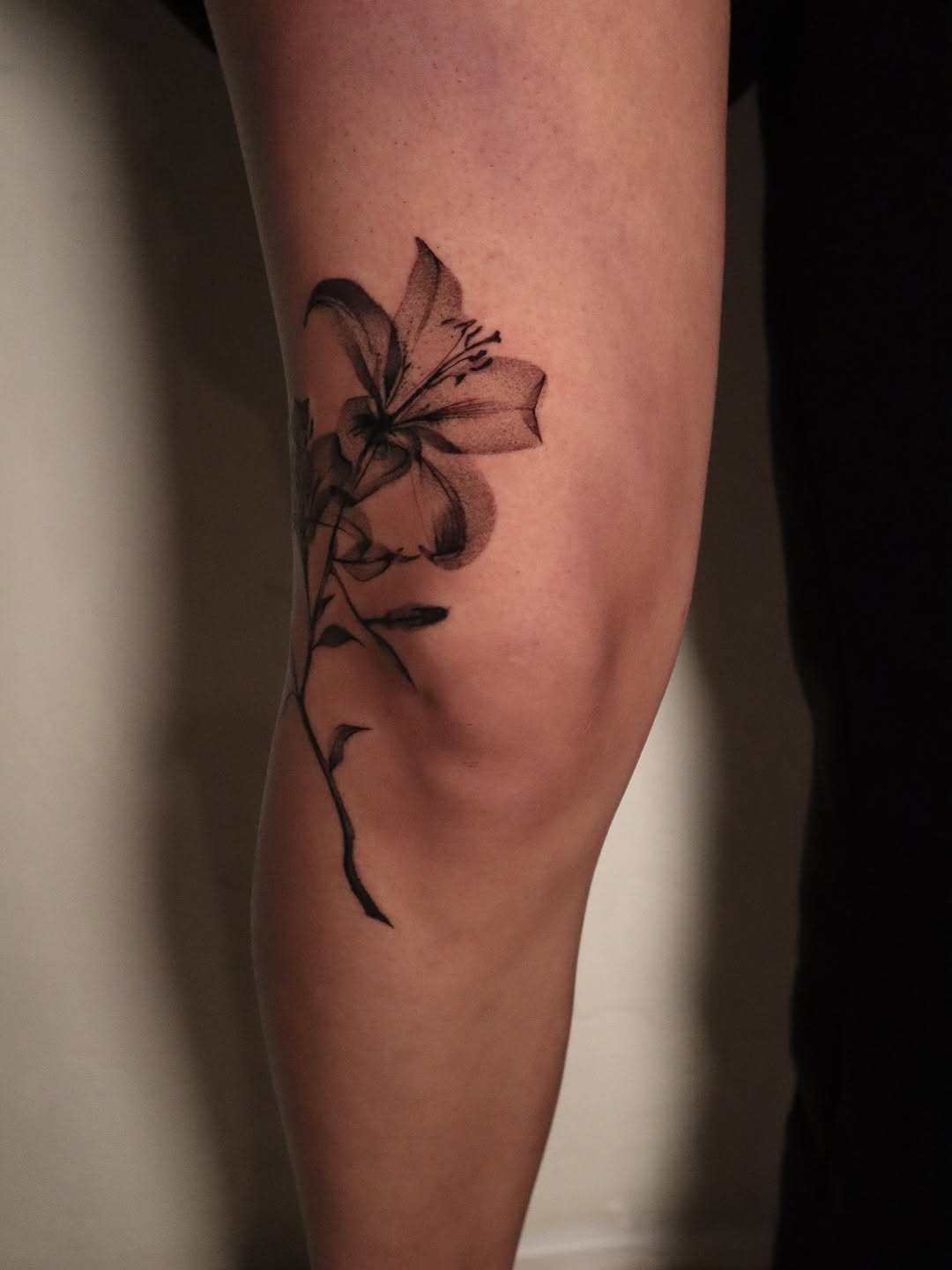 Tattoo by @_connormoon_ โ black_and_grey, illustrative