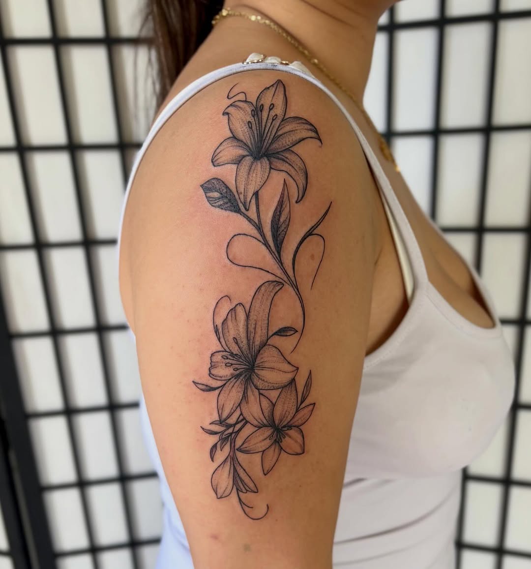 Tattoo by @ggstylestattoo — fine_line