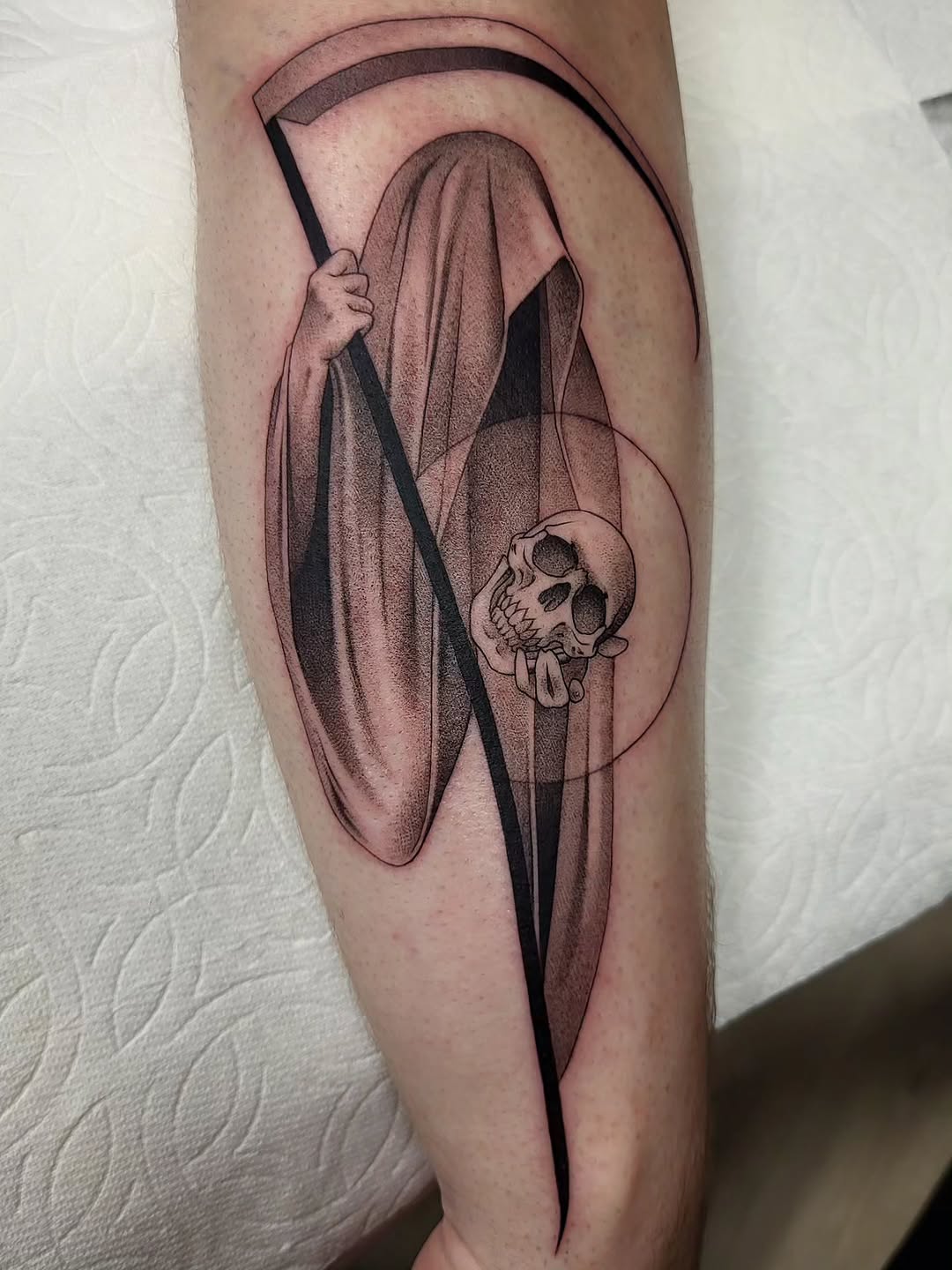 Tattoo by @jaclyngreb — blackwork