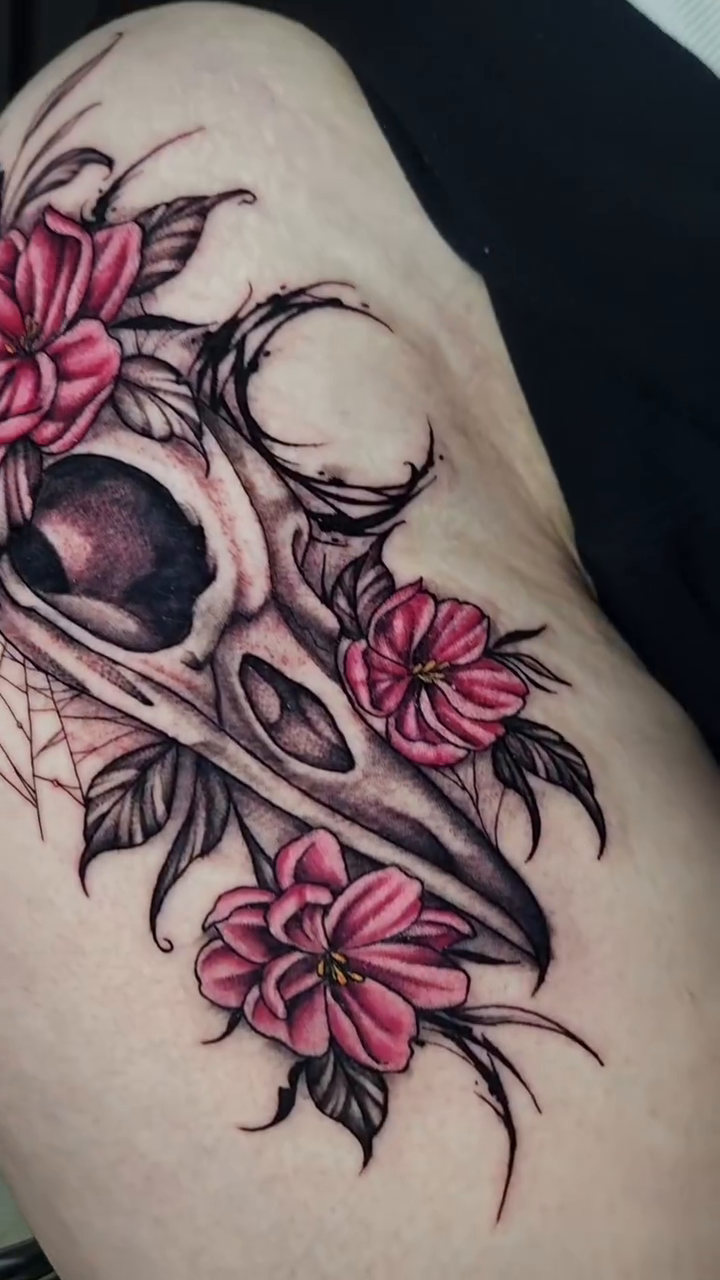 Tattoo by @theinkedgoddess β illustrative, dark_realism