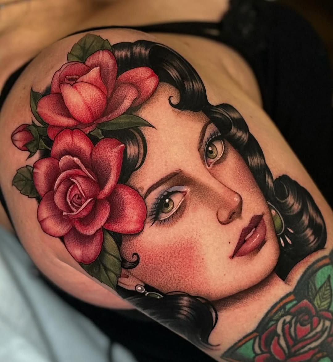 Tattoo by @lunalucerotattoo โ neo_traditional