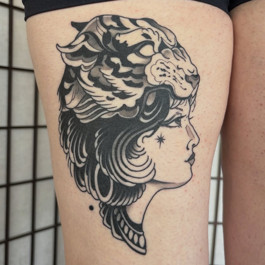 Tattoo by @mirelajade — neo_traditional, black_and_grey