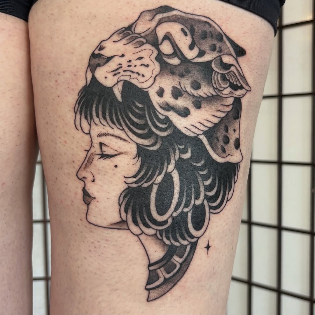 Tattoo by @mirelajade — neo_traditional, black_and_grey