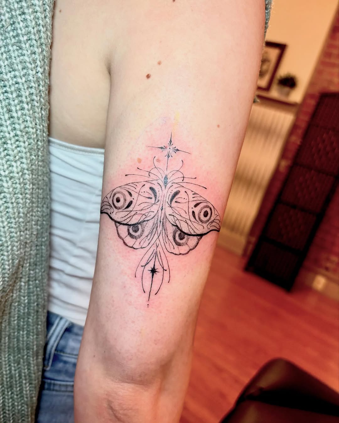 Tattoo by @thetaurustattooer โ fine_line, illustrative