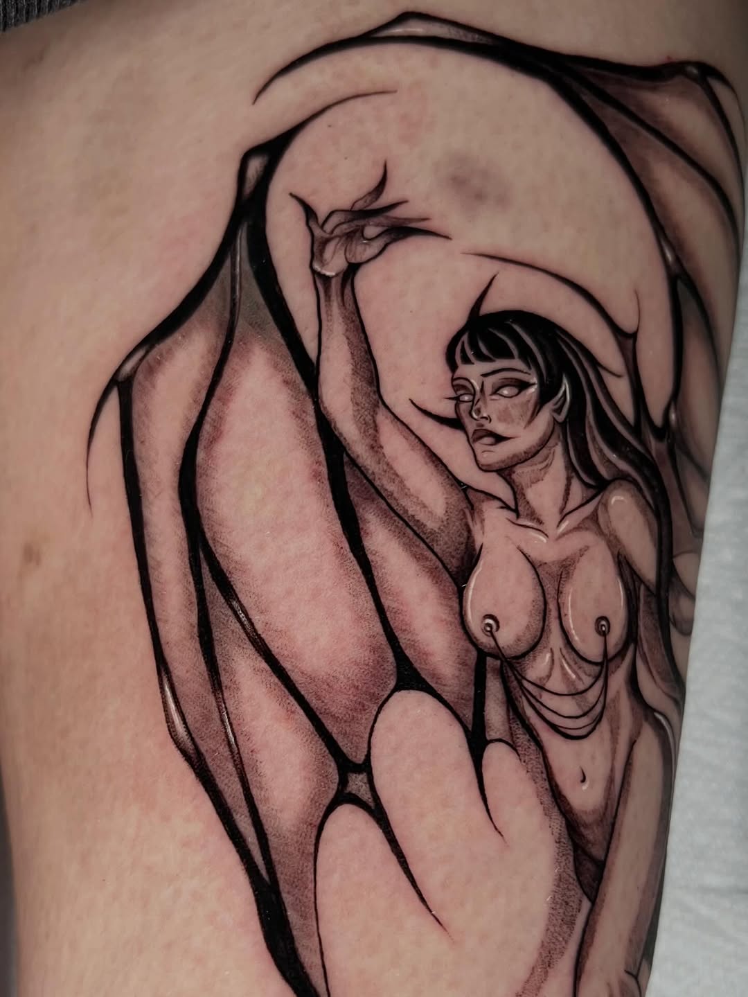 Tattoo by @palomatatu — black_and_grey, illustrative