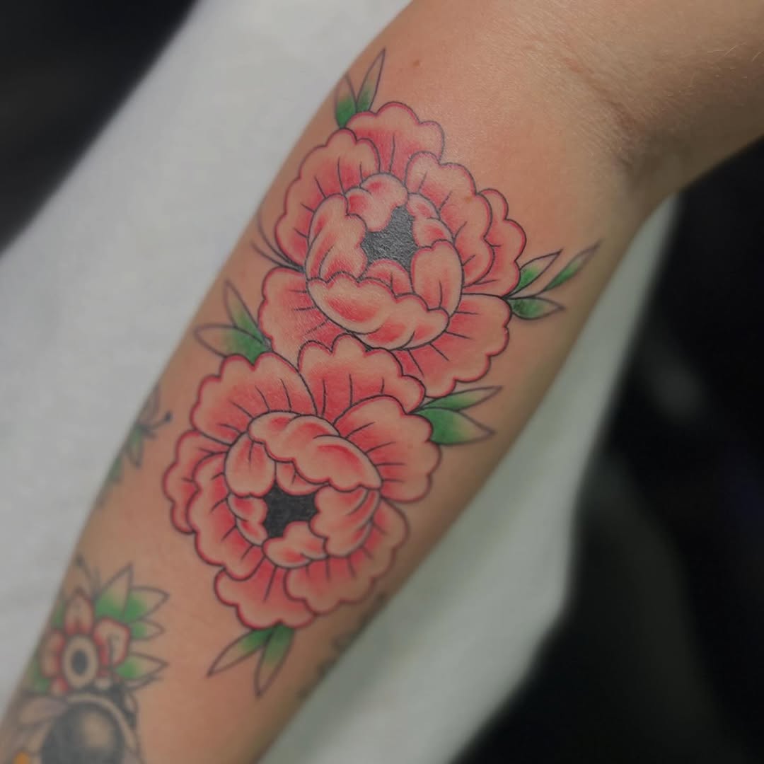 Tattoo by @moemoetattoos — american_traditional