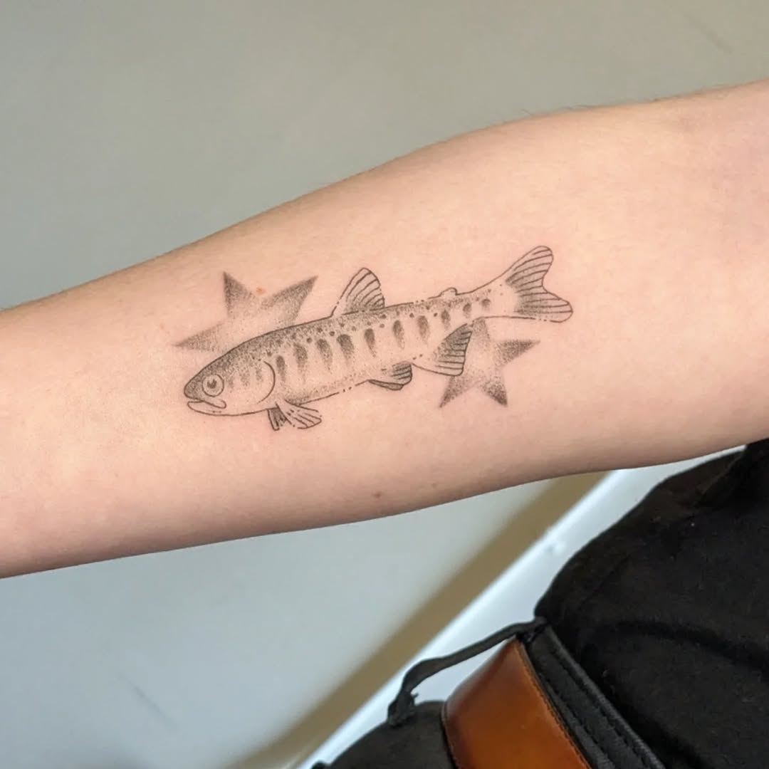 Tattoo by @snakesinmydreams โ fine_line