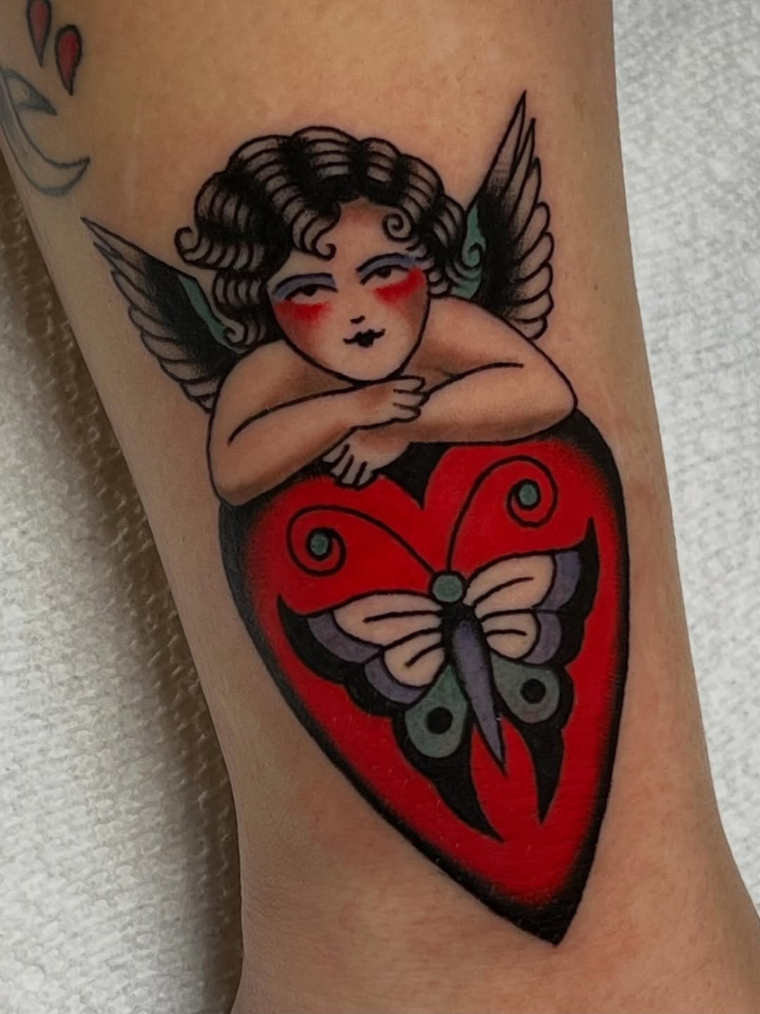 Tattoo by @livleotattoo — american_traditional, illustrative