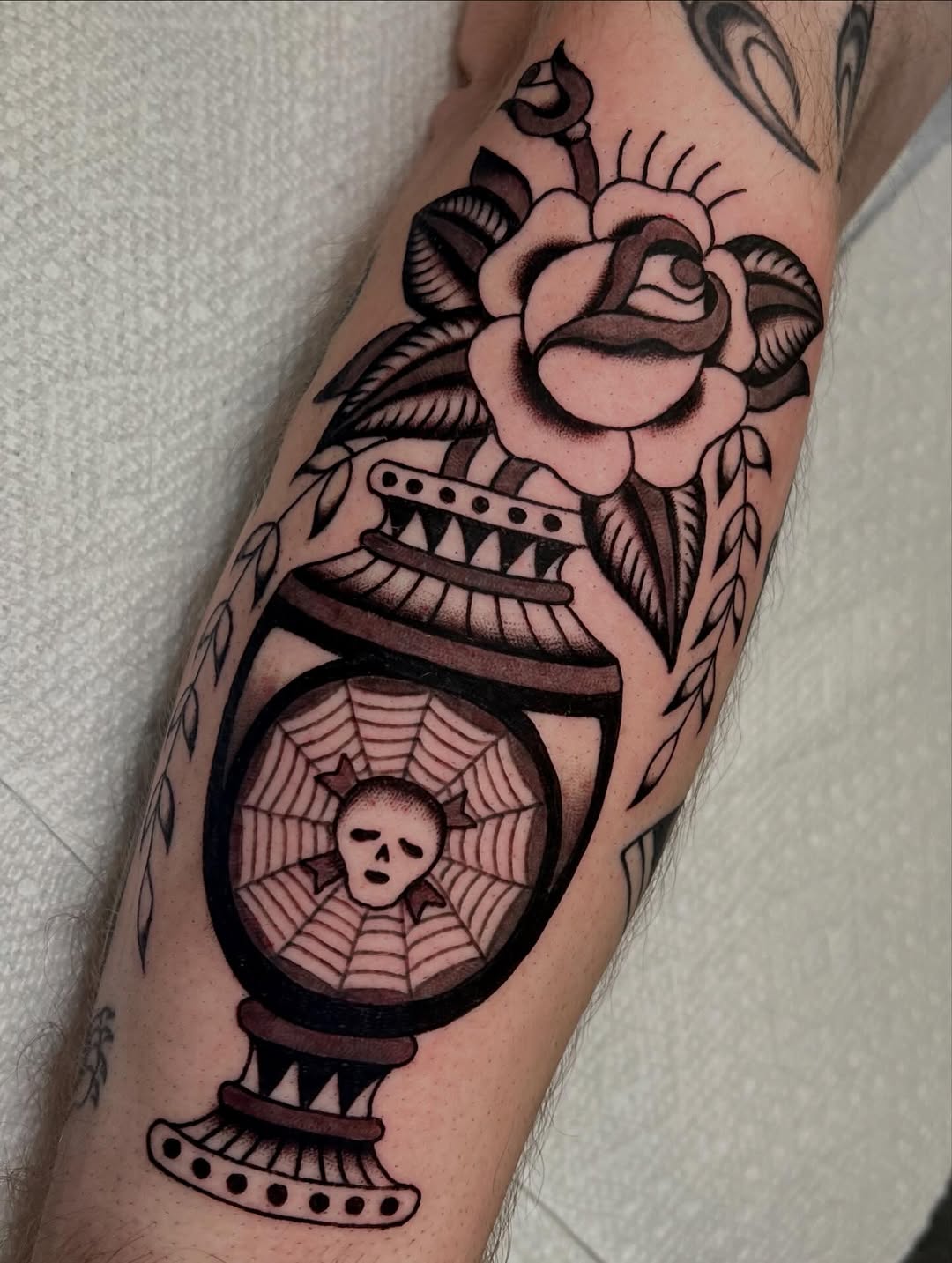 Tattoo by @livleotattoo — american_traditional, illustrative
