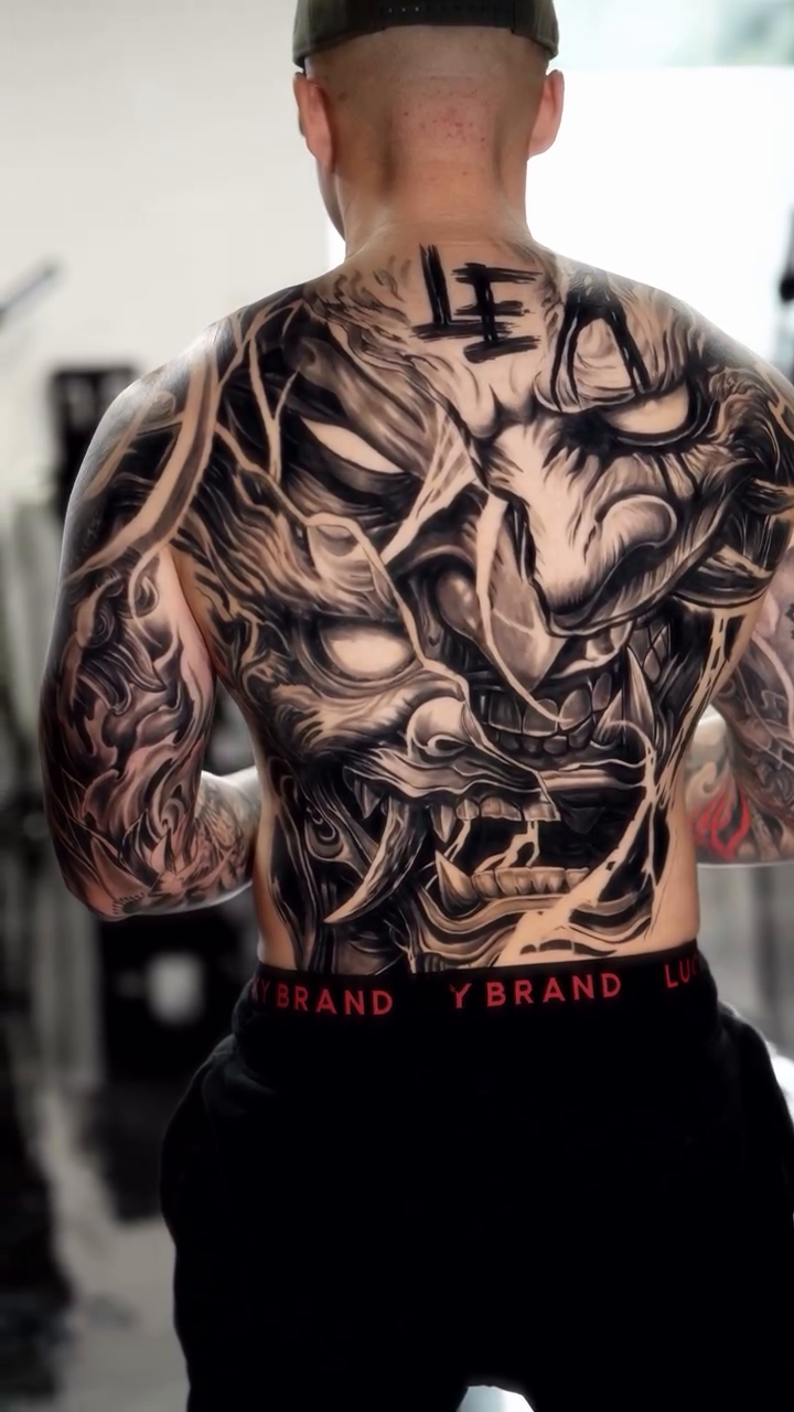 Tattoo by @loi.tattoosj — black_and_grey, realism