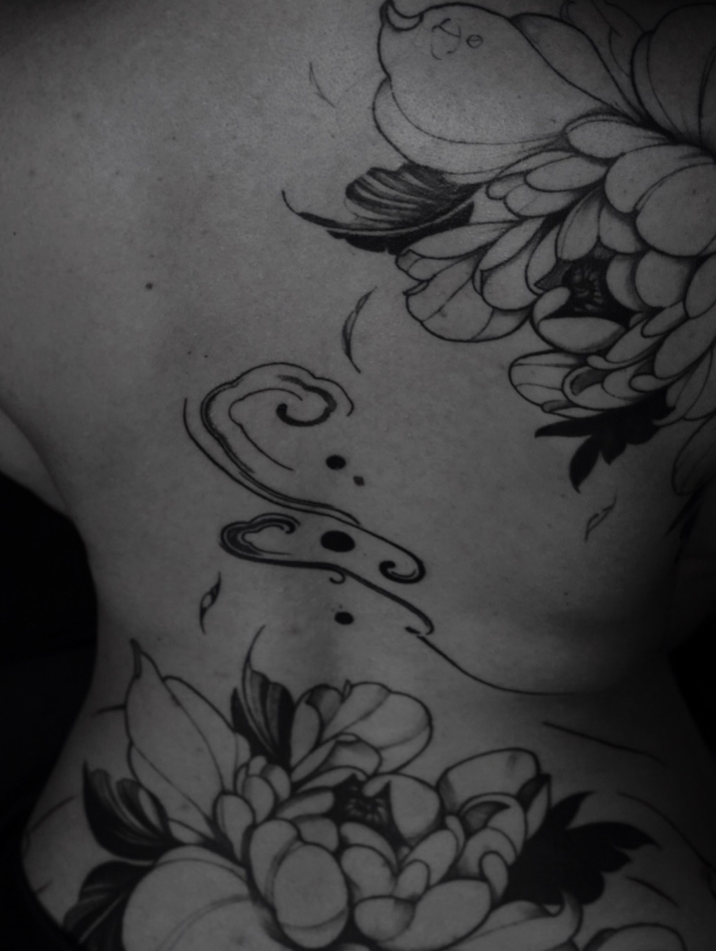 Tattoo by @alanis.ink — japanese_irezumi, black_and_grey
