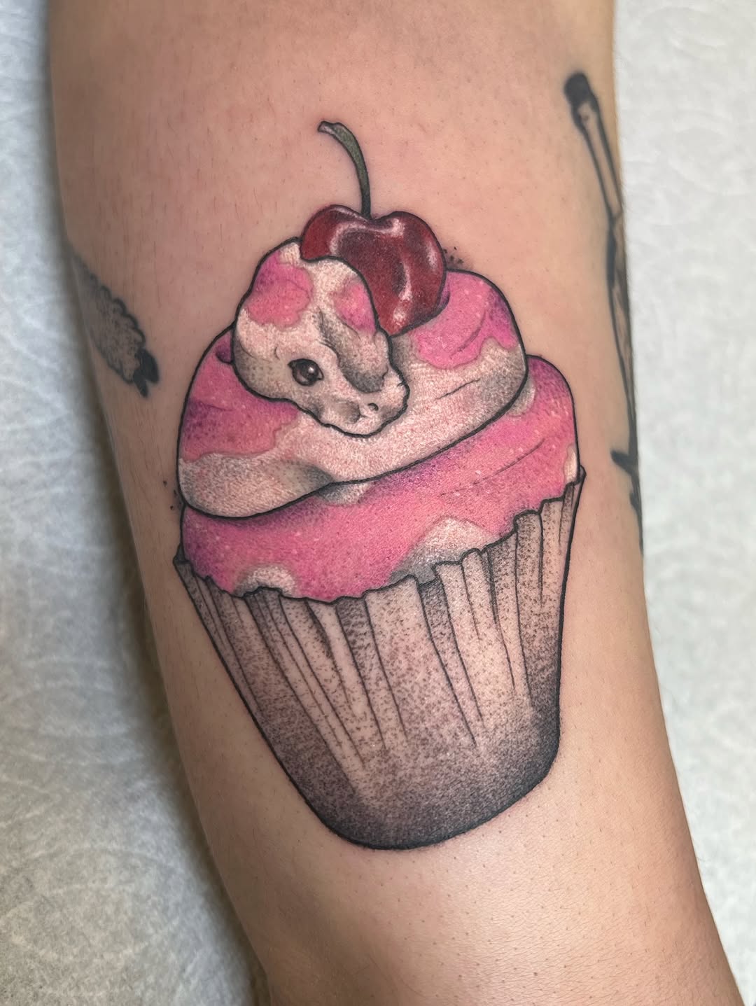 Tattoo by @alternativeyouniverse β realism, dotwork