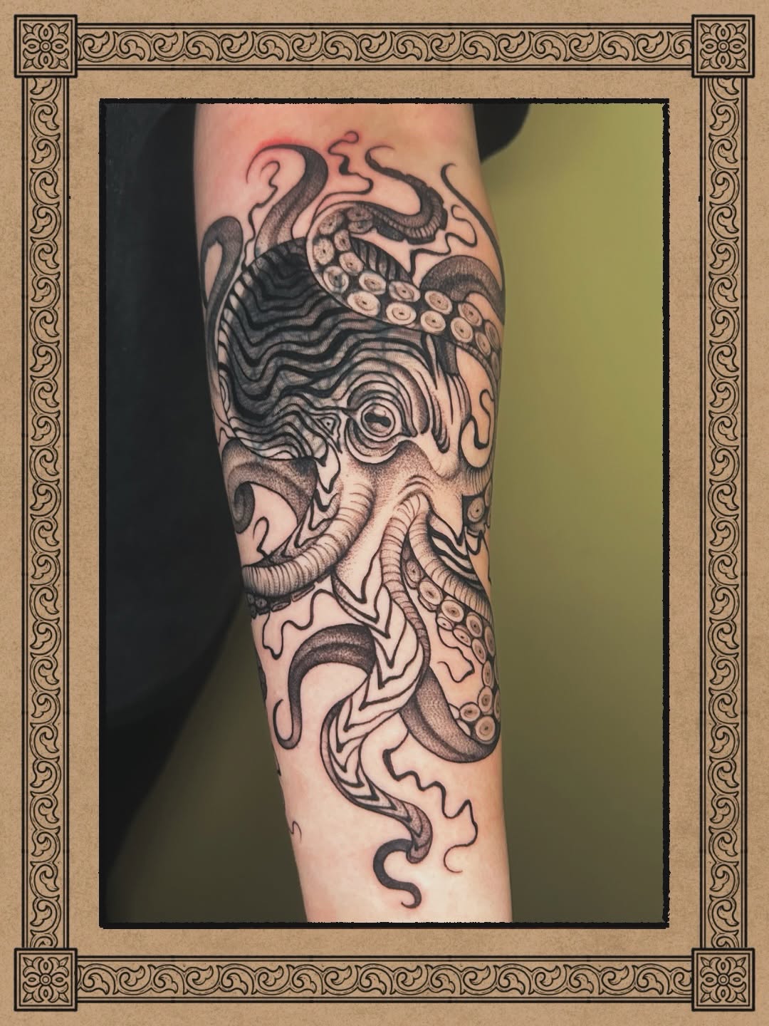 Tattoo by @ghoulysh β blackwork