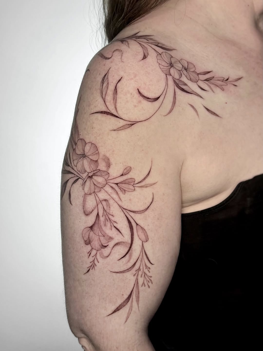 Tattoo by @jaxntheboxtattoos โ fine_line, ornamental