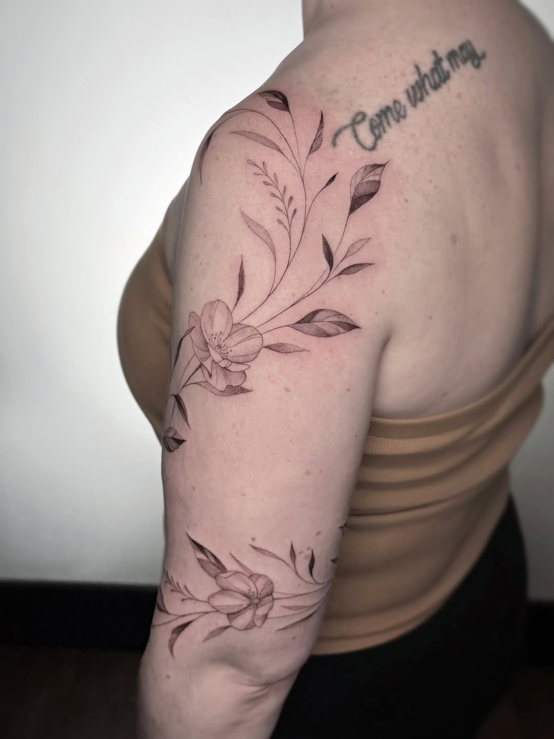 Tattoo by @jaxntheboxtattoos โ fine_line, black_and_grey