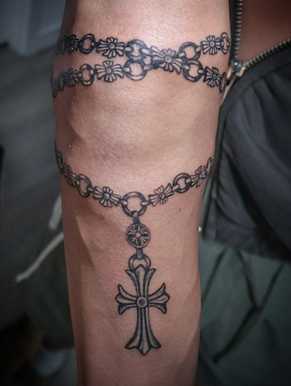 Tattoo by @mozeratti.tattoos — black_and_grey, ornamental