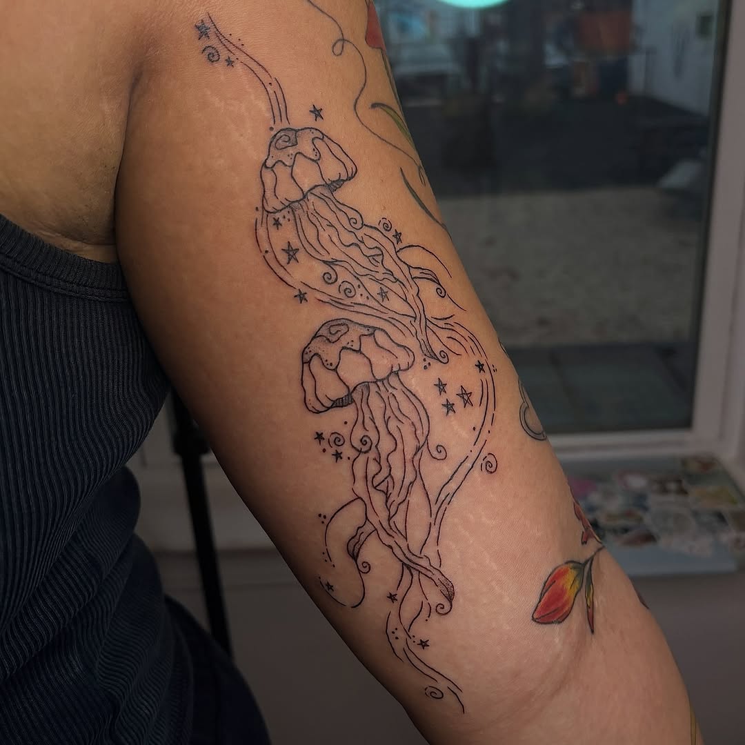 Tattoo by @manicslugorgy — fine_line, illustrative