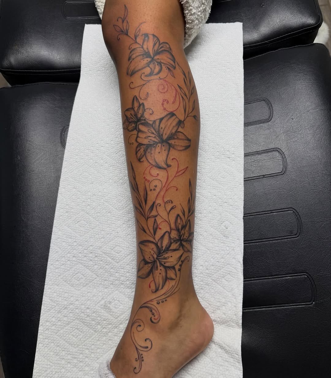 Tattoo by @stephsworldofink — fine_line, black_and_grey