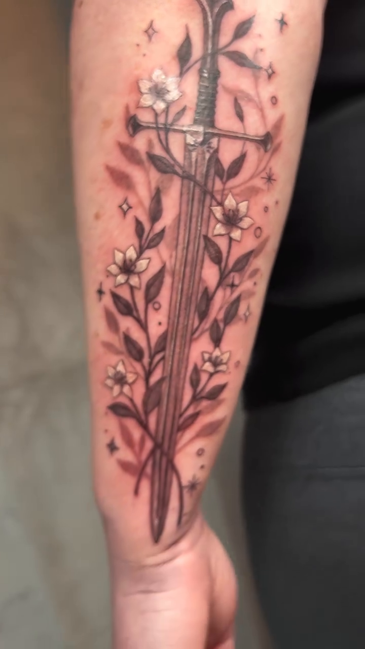 Tattoo by @paintedbyhanna.ink â fine_line, black_and_grey