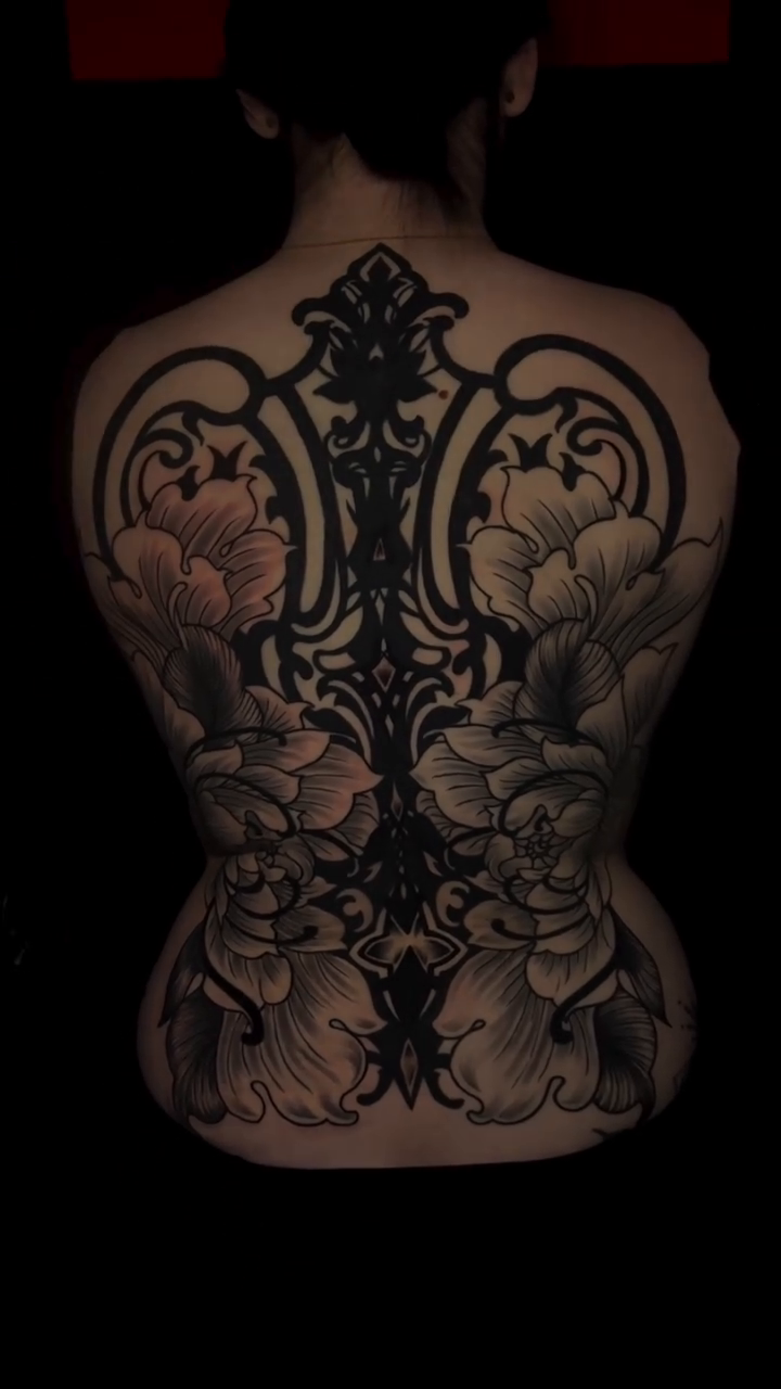 Tattoo by @alexinkmiami — black_and_grey, ornamental
