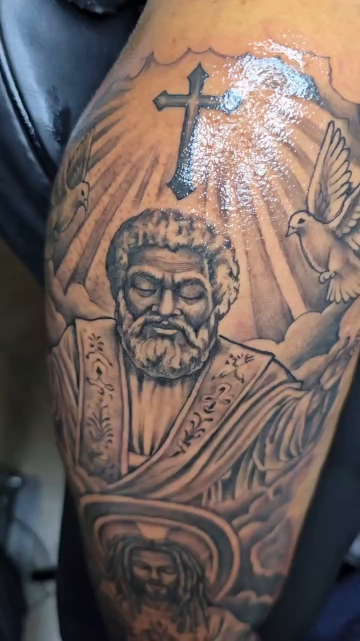 Tattoo by @v.tattooz — black_and_grey, realism