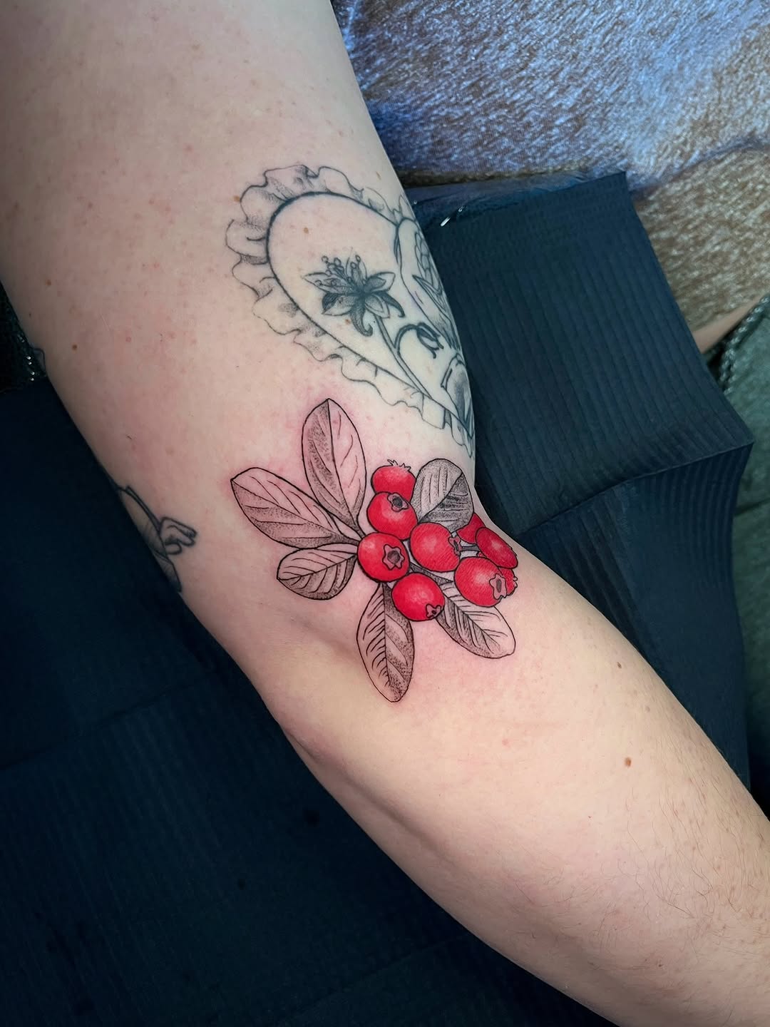 Tattoo by @smq_tattoo — fine_line, realism