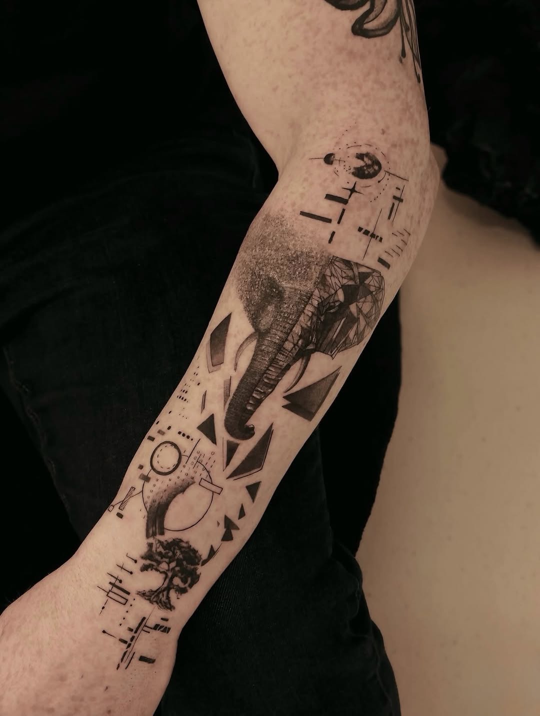 Tattoo by @iris.tatts — geometric, black_and_grey