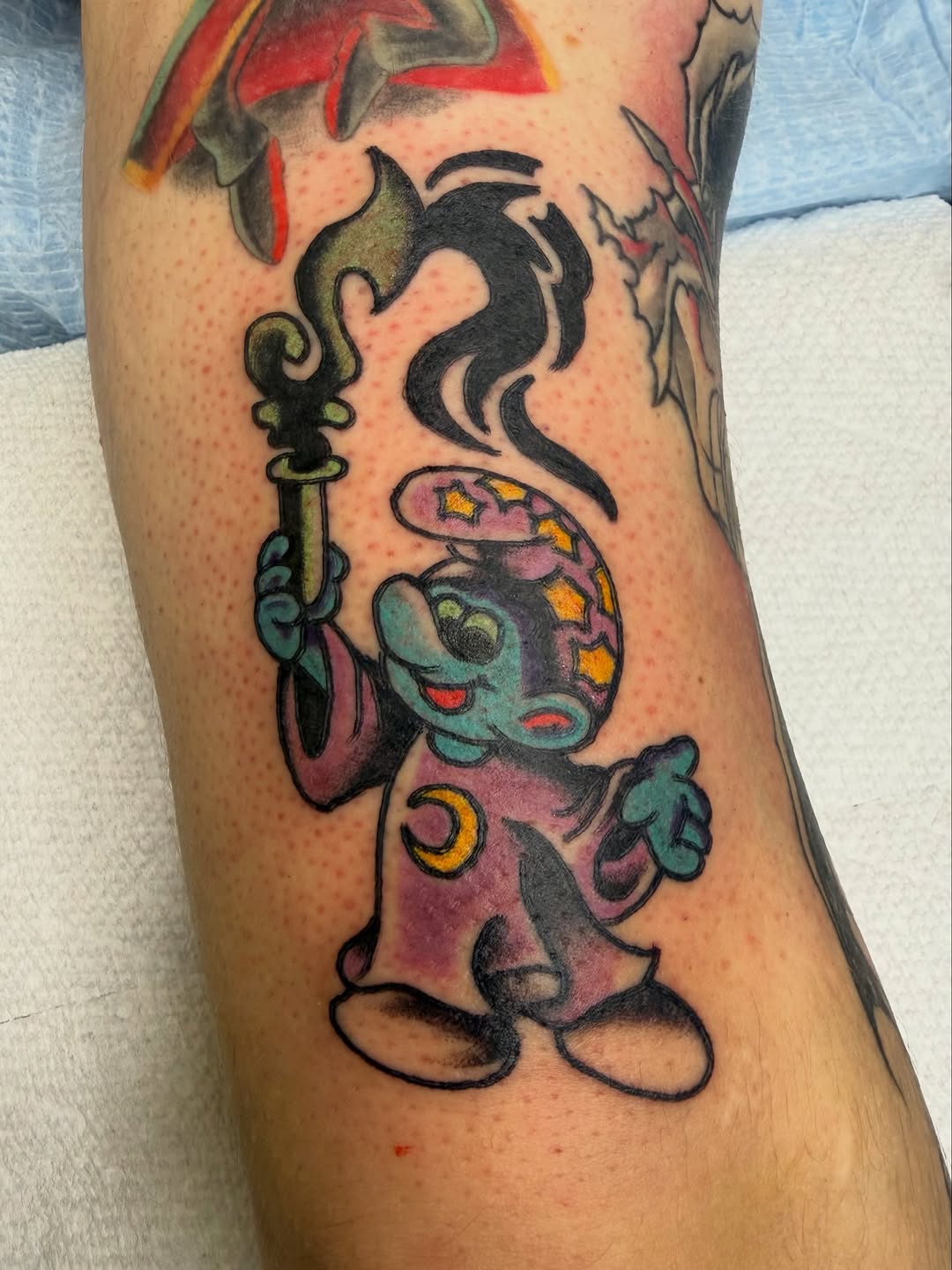 Tattoo by @_bananaz._ — new_school, illustrative
